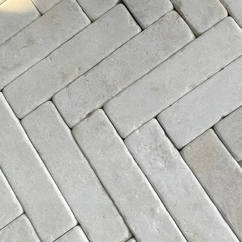 Sinia Pearl Ivory Limestone Setts - 200 x 50 x 40mm