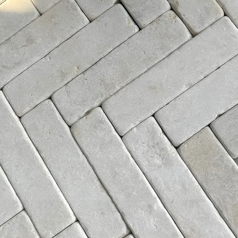 Load image into Gallery viewer, Sinia Pearl Ivory Limestone Setts - 200 x 50 x 40mm
