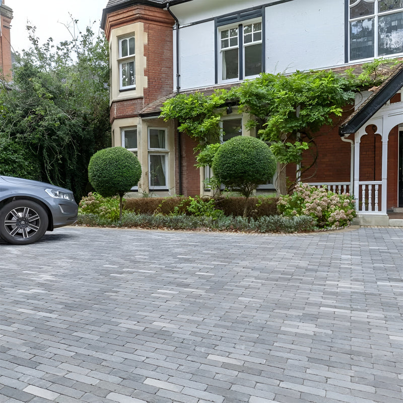 Load image into Gallery viewer, Kandala Grey Indian Sandstone Setts - 200 x 50 x 40mm
